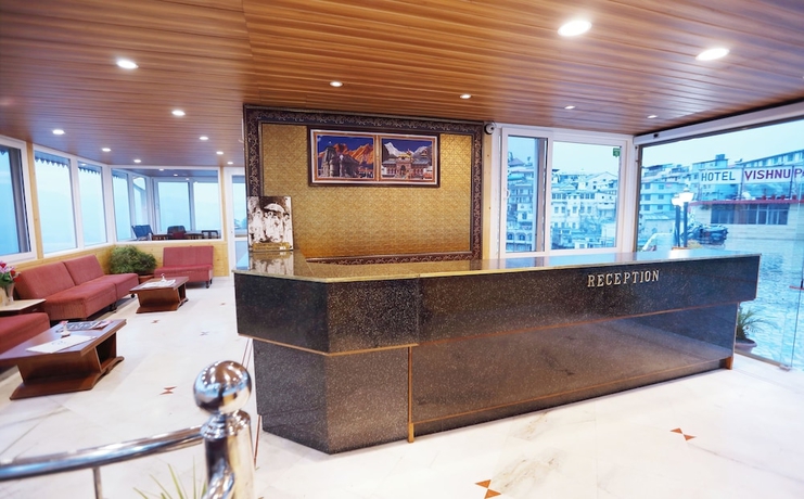 Imagen de los interiores del Hotel Vishnu Palace. Foto 16