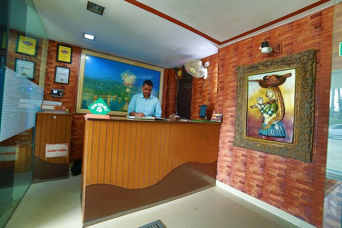 Imagen de los interiores del Hotel Vishram Mount Abu. Foto 19