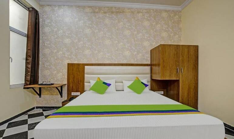 Imagen de la habitación del Hotel Vishvam Residency. Foto 15