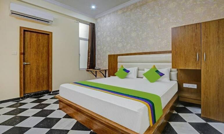 Imagen de la habitación del Hotel Vishvam Residency. Foto 17