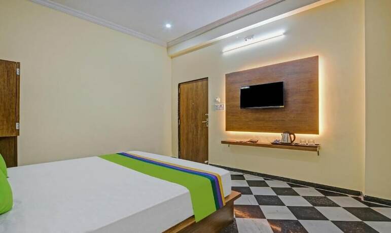 Imagen de la habitación del Hotel Vishvam Residency. Foto 18