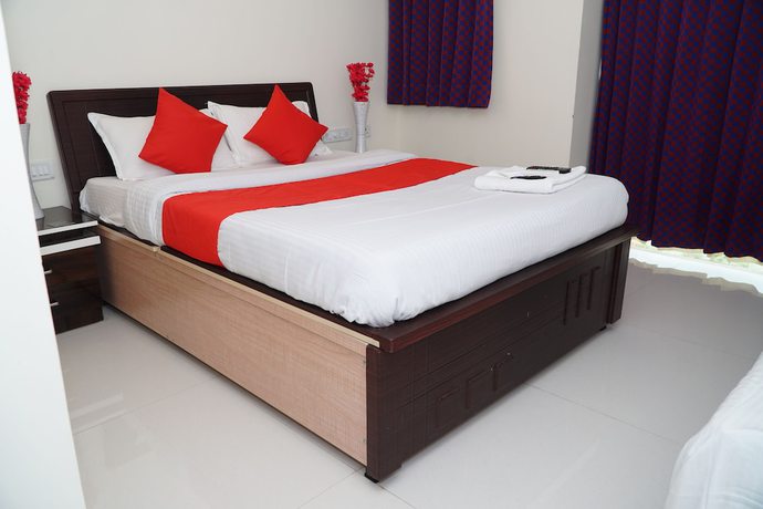Imagen de la habitación del Hotel Vishwa. Foto 6