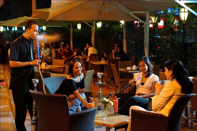 Imagen del bar/restaurante del Hotel Vision Apartments, Abu Dhabi. Foto 1