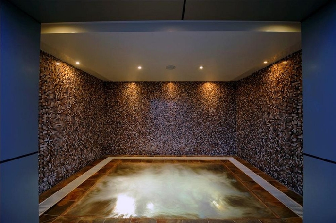 Imagen de la piscina del Hotel Vision Apartments. Foto 7