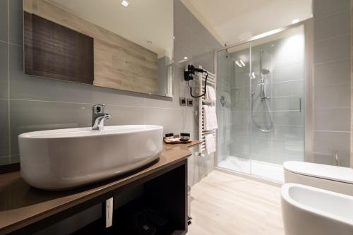 Imagen de la habitación del Hotel Vision, Peschiera del Garda. Foto 6