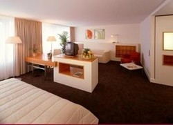 Imagen de la habitación del Hotel Visit Hotel. Foto 4