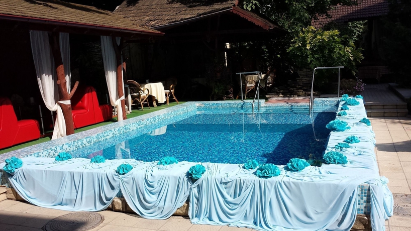 Imagen de la piscina del Hotel Vispas. Foto 16