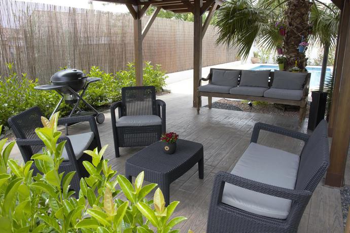 Imagen de los exteriores del Hotel Vista Al Sol. Foto 11