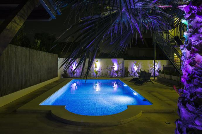 Imagen de la piscina del Hotel Vista Al Sol. Foto 15