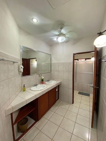 Imagen de la habitación del Hotel Vista Bahia Vacation Rental. Foto 14