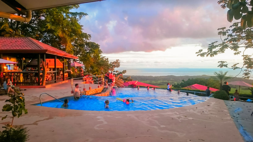 Imagen de la piscina del Hotel Vista Ballena. Foto 11