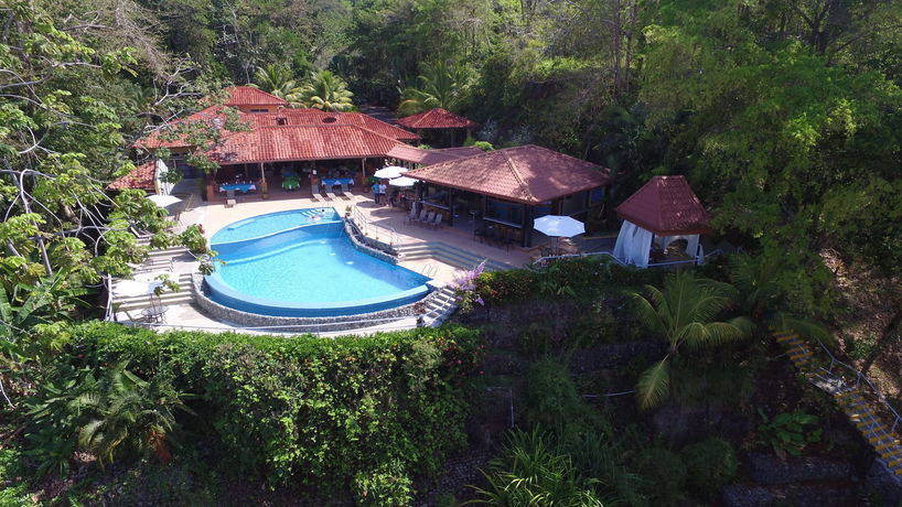 Imagen de los exteriores del Hotel Vista Ballena. Foto 6