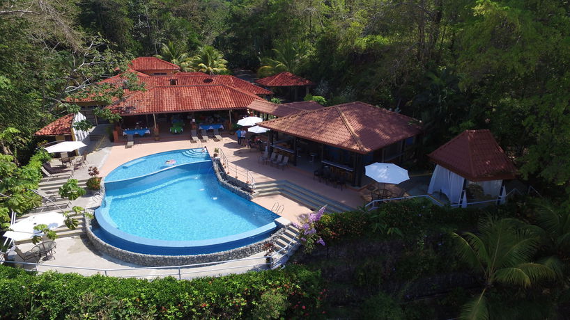 Imagen de la piscina del Hotel Vista Ballena. Foto 15