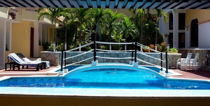 Imagen de la piscina del Hotel Vista Caribe. Foto 7