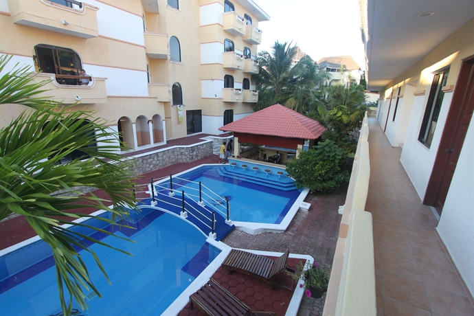 Imagen de la piscina del Hotel Vista Caribe. Foto 9