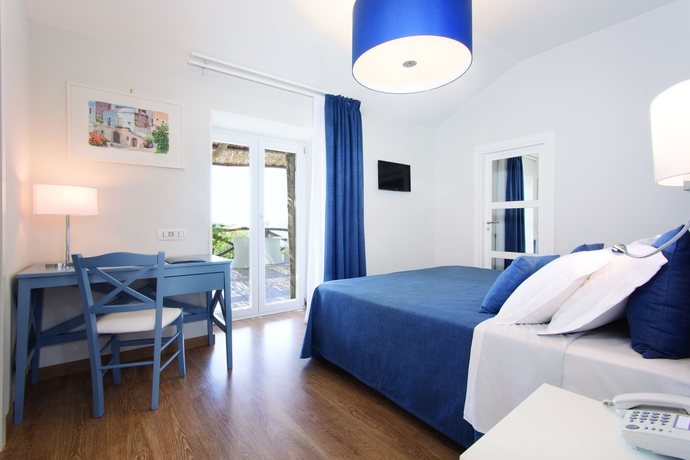 Imagen de la habitación del Hotel Vista Di Capri. Foto 5