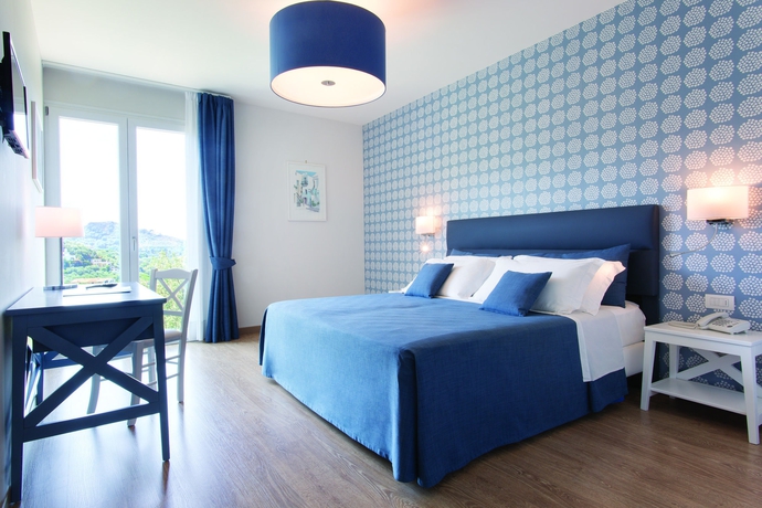 Imagen de la habitación del Hotel Vista Di Capri. Foto 10