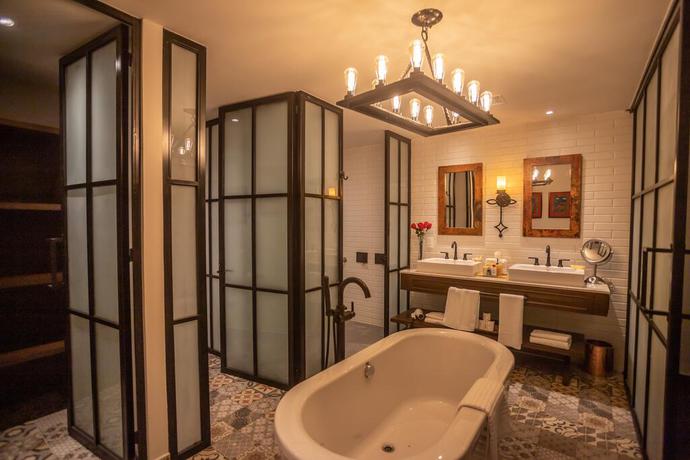 Imagen de la habitación del Hotel Vista Encantada Spa Resort and Residences. Foto 10