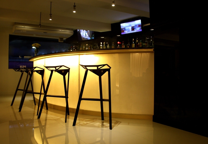 Imagen del bar/restaurante del Hotel Vista Express. Foto 6