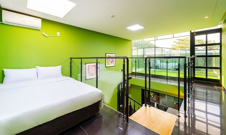 Imagen de la habitación del Hotel Vista Hill Pool Villa. Foto 12