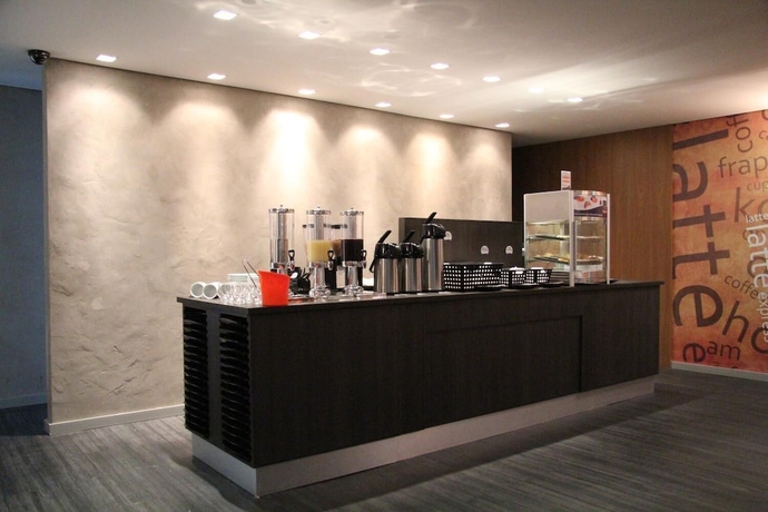 Imagen del bar/restaurante del Hotel Vista Inn Express Contagem. Foto 5