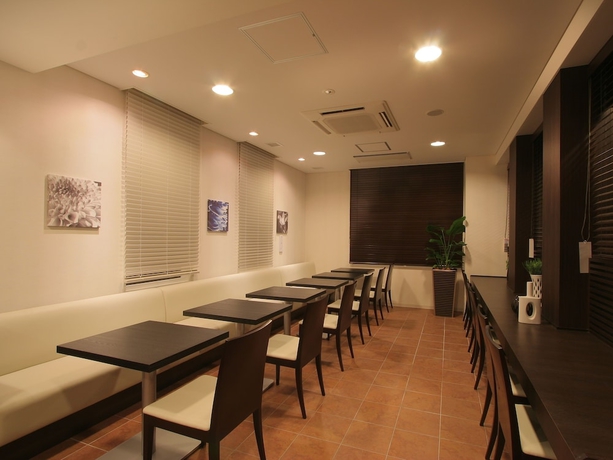 Imagen del bar/restaurante del Hotel Vista Kumamoto Airport. Foto 2