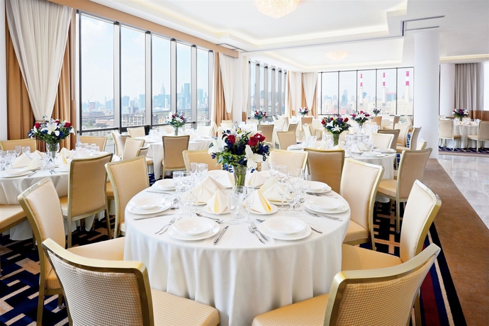 Imagen de los interiores del Hotel Vista LIC Hotel, Premier Collection by Best Western. Foto 13