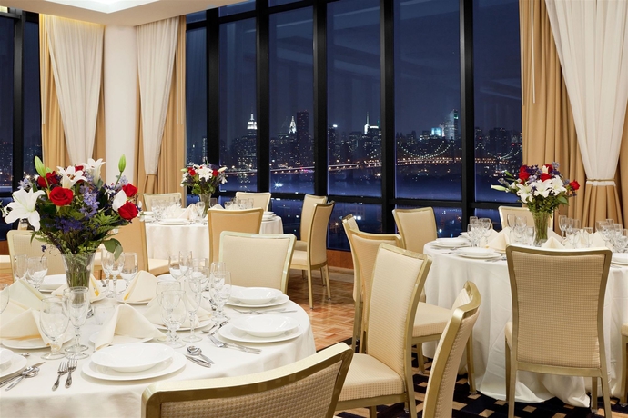 Imagen de los interiores del Hotel Vista LIC Hotel, Premier Collection by Best Western. Foto 14