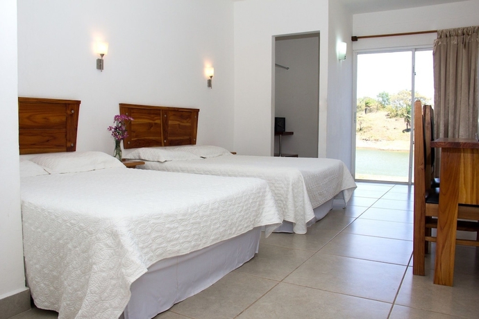 Imagen de la habitación del Hotel Vista Lago Ecoresort. Foto 11