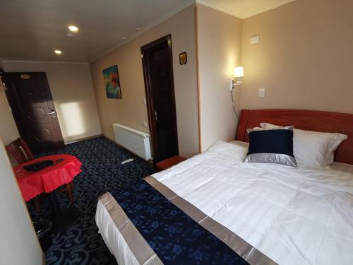 Imagen de la habitación del Hotel Vista Mar, PUERTO MONTT. Foto 19