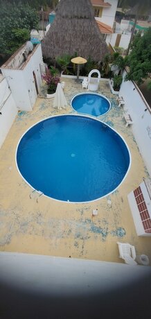 Imagen general del Hotel Vista Mar, Playa los Ayala. Foto 10