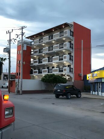 Imagen general del Hotel Vista Marina. Foto 12