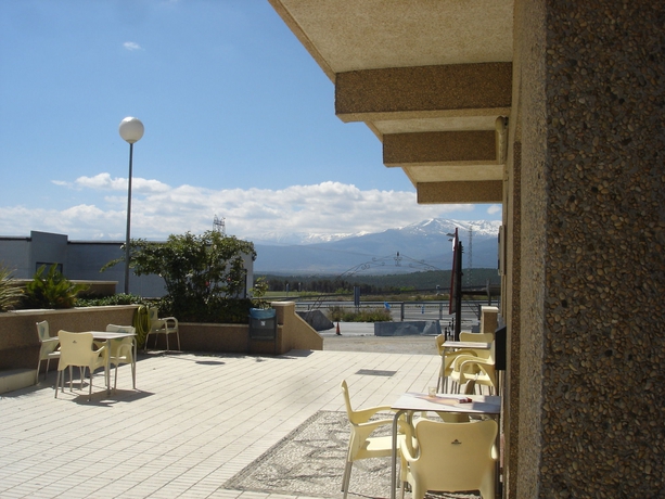 Imagen del bar/restaurante del Hotel Vista Nevada. Foto 7