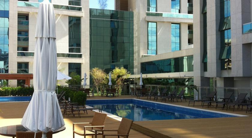 Imagen de la piscina del Hotel Vista Park Sul Hplus Long Stay. Foto 13