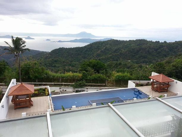 Imagen de la piscina del Hotel Vista Real, Tagaytay. Foto 14
