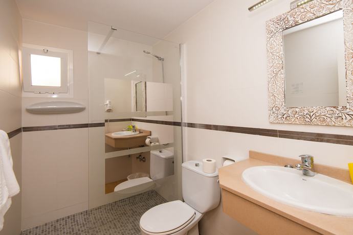 Imagen de la habitación del Hotel Vista Sol. Foto 2