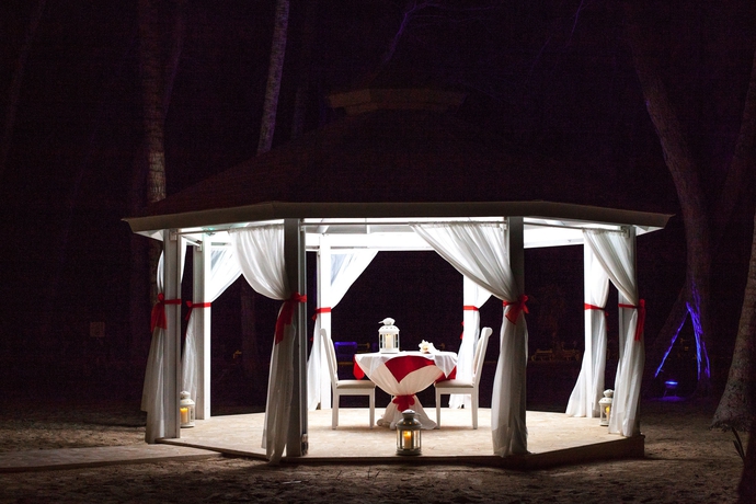 Imagen de los exteriores del Hotel Vista Sol Punta Cana Beach Resort and Spa - All Inclusive. Foto 11