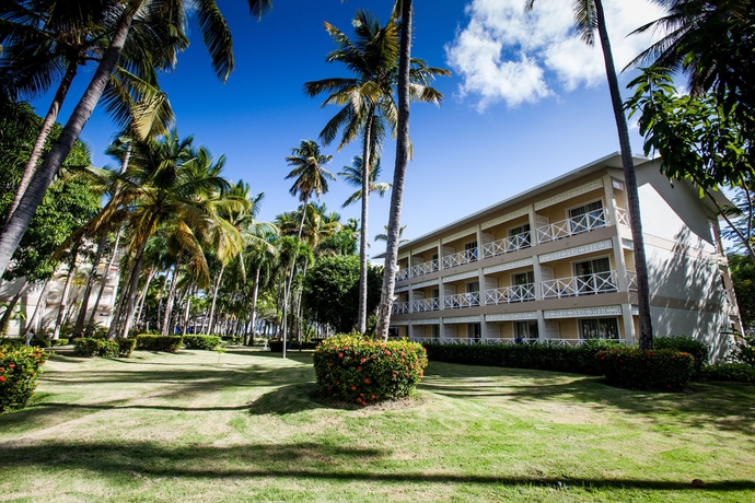 Imagen general del Hotel Vista Sol Punta Cana Beach Resort and Spa - All Inclusive. Foto 2