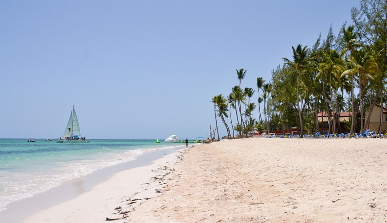 Imagen de los exteriores del Hotel Vista Sol Punta Cana Beach Resort and Spa - All Inclusive. Foto 12