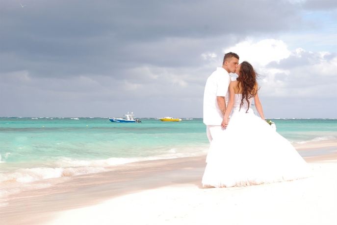 Imagen de los exteriores del Hotel Vista Sol Punta Cana Beach Resort and Spa - All Inclusive. Foto 13