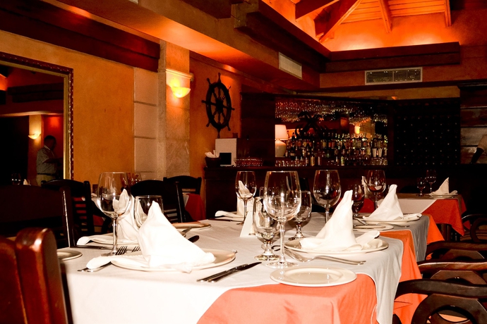 Imagen del bar/restaurante del Hotel Vista Sol Punta Cana Beach Resort and Spa - All Inclusive. Foto 6