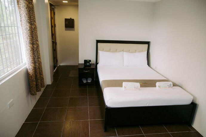 Imagen de la habitación del Hotel Vista Tala Resort and Recreational Park. Foto 16