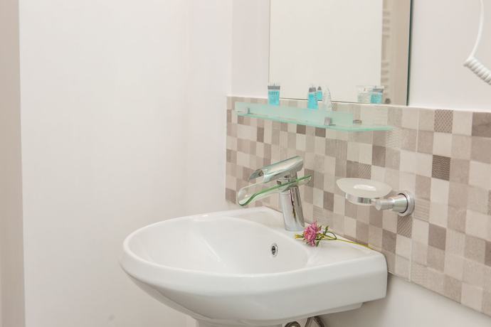Imagen de la habitación del Hotel Vista, Tbilisi. Foto 14