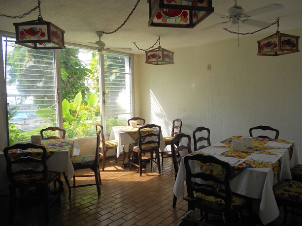 Imagen del bar/restaurante del Hotel Vista Vallarta All Suites On The Beach. Foto 4