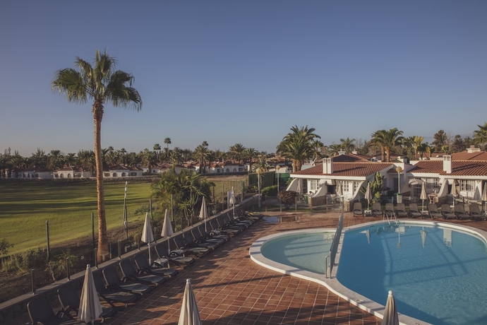 Imagen de la piscina del Hotel Vista Verde. Foto 18