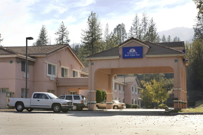 Imagen general del Hotel Vista Yosemite Inn Oakhurst. Foto 3