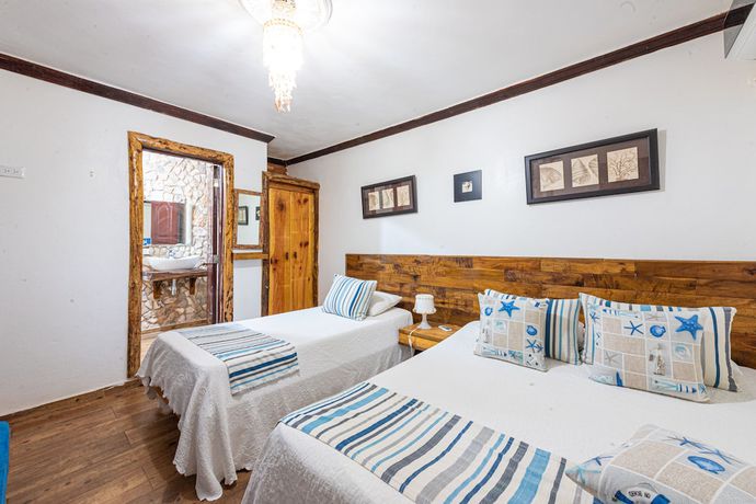Imagen de la habitación del Hotel Vista de Aguilas Ecolodge. Foto 4