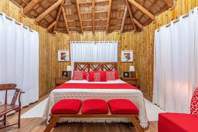 Imagen de la habitación del Hotel Vista de Aguilas Ecolodge. Foto 7