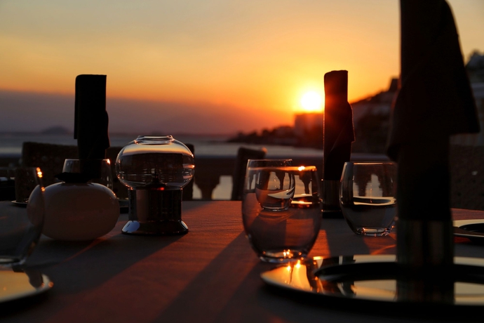 Imagen del bar/restaurante del Hotel Vistabella. Foto 3