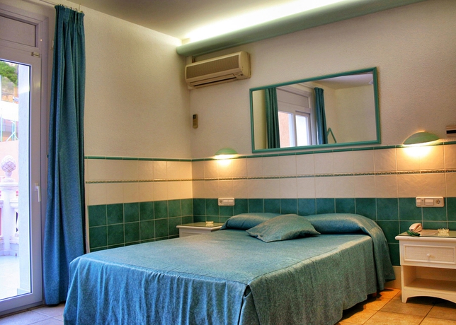 Imagen de la habitación del Hotel Vistabella, Roses. Foto 7